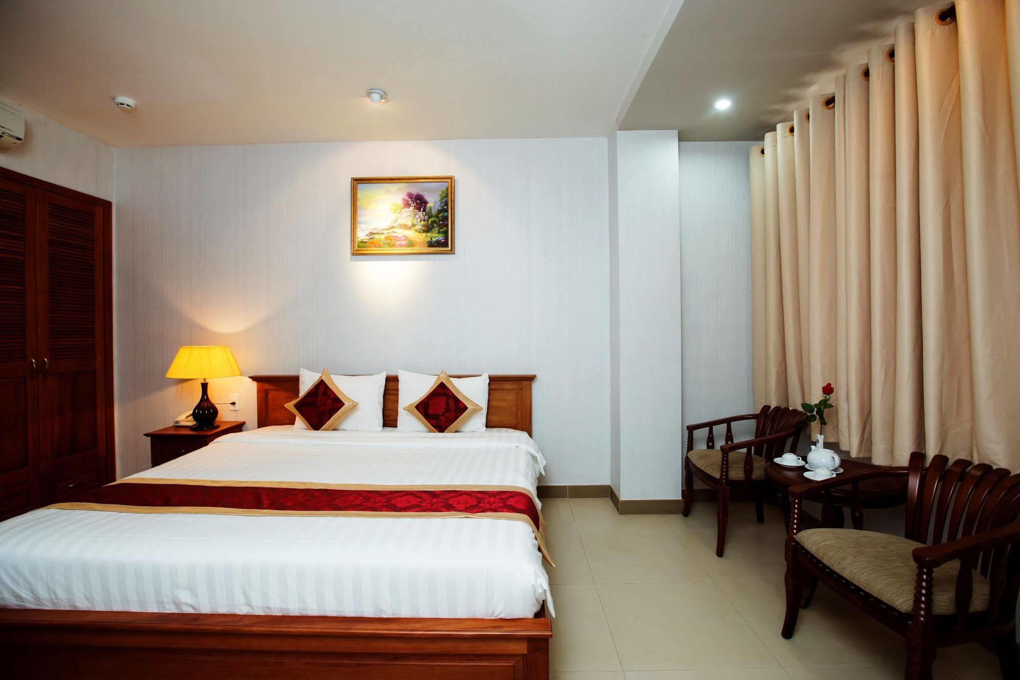 White Lion Hotel Ho Chi Minh City Exterior photo